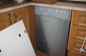 Установка фасада на посудомоечную машину в Уссурийске