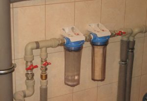 Установка проточного фильтра для воды в Уссурийске
